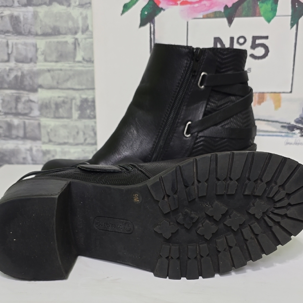 BareTraps Hensley Black 9M Lug Boots Stacked Heel - Picture 10 of 13